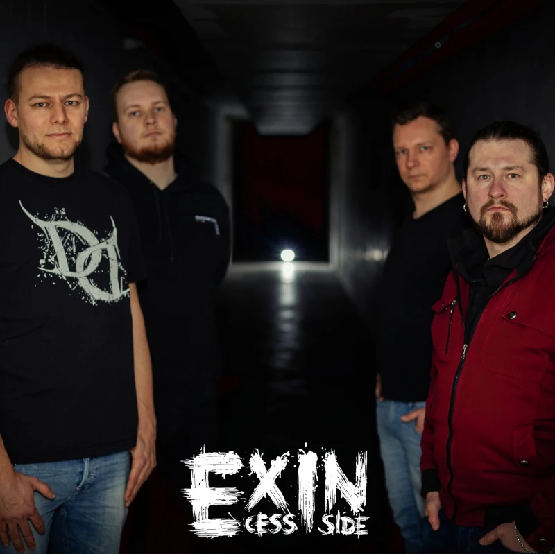 Excess Inside – Freiburg stimmt ein